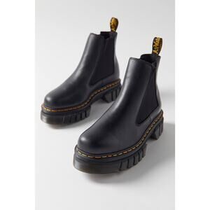 Dr Martens Audrick Platform Chelsea Boot - Us 7/Eu 37 - Black - Nappa Lux